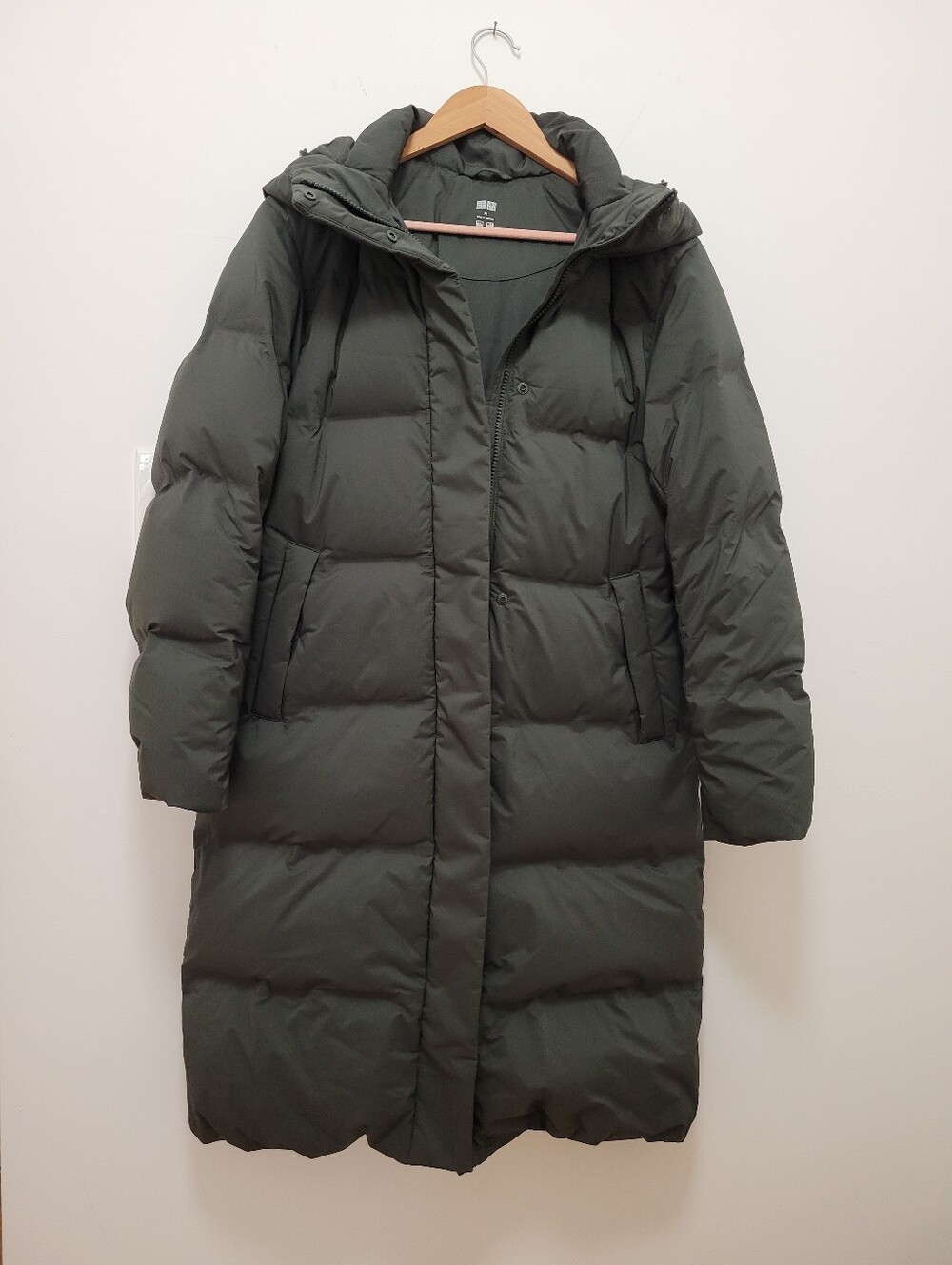 Uniqlo Long Hooded Puffer Coat in Olive Green